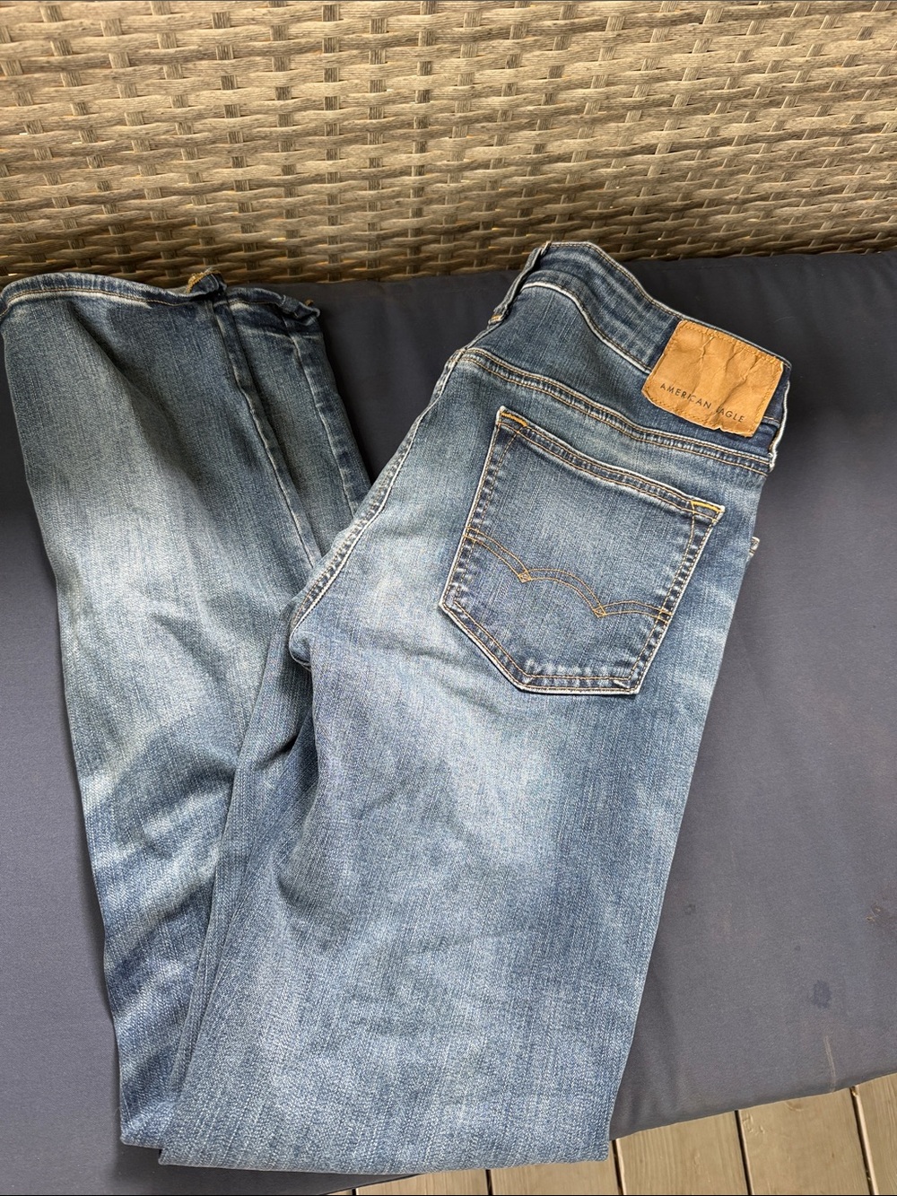 American Eagle Outfitters Men’s Medium Blue Straight Jeans